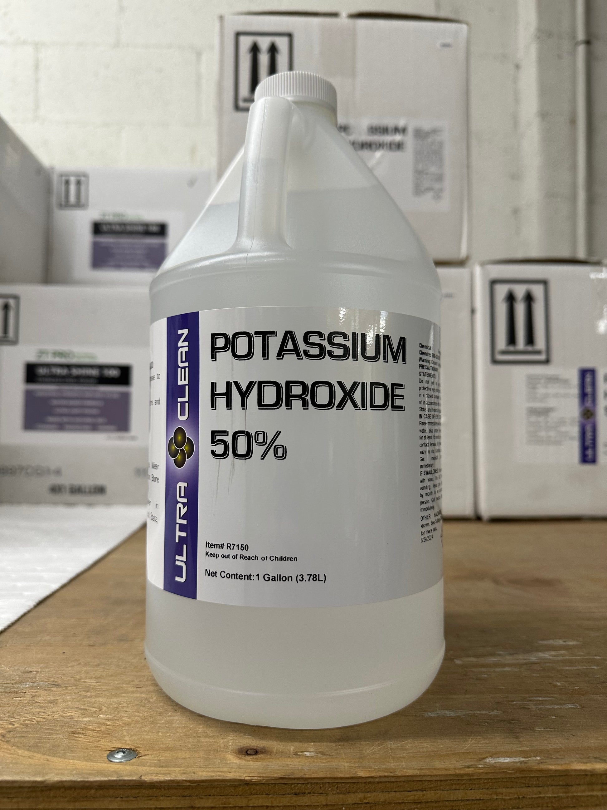 Potassium hydroxide for making kitchen exhaust degreaser