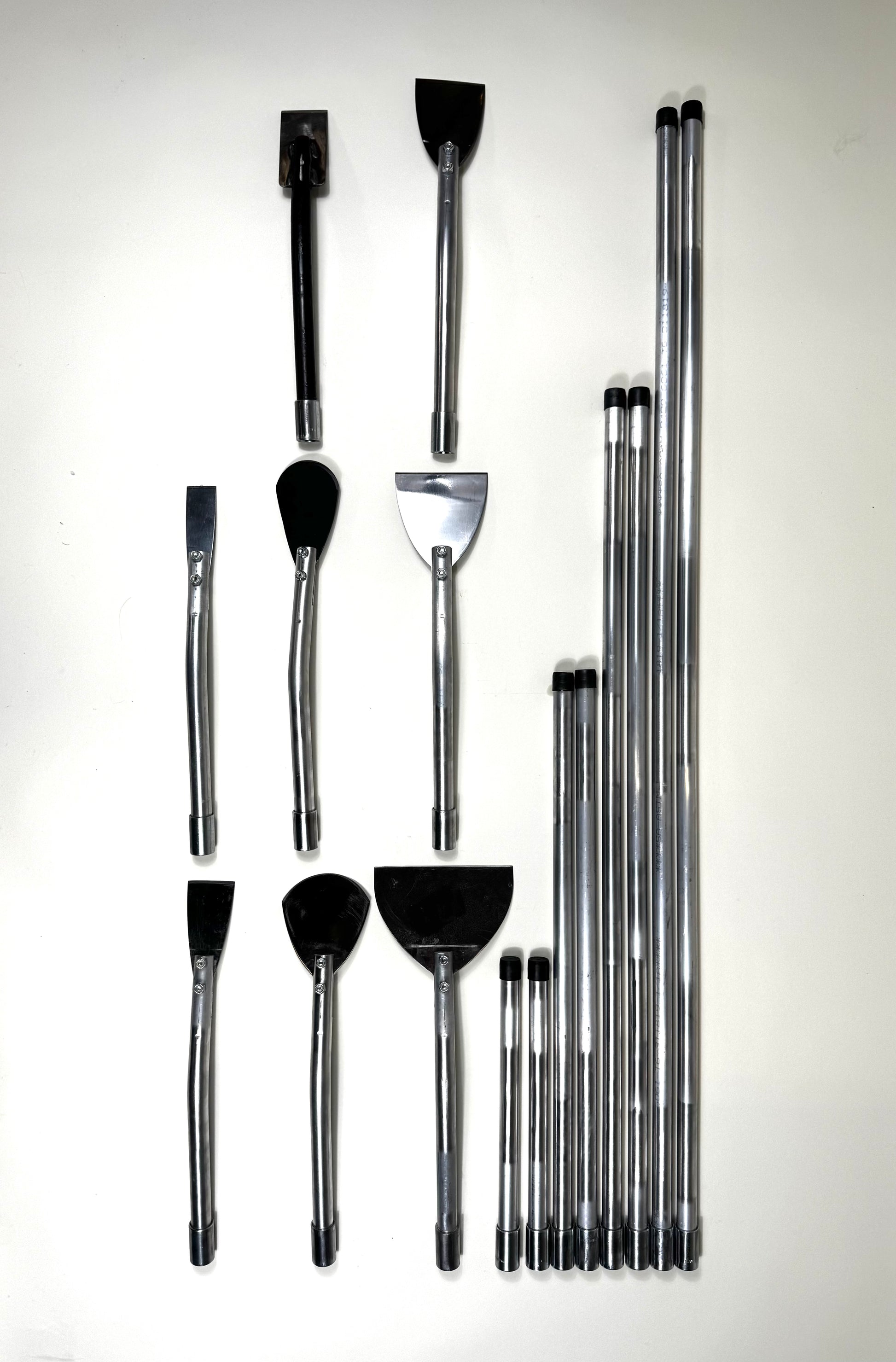 Set of scrapers and poles for exhaust hood cleaners